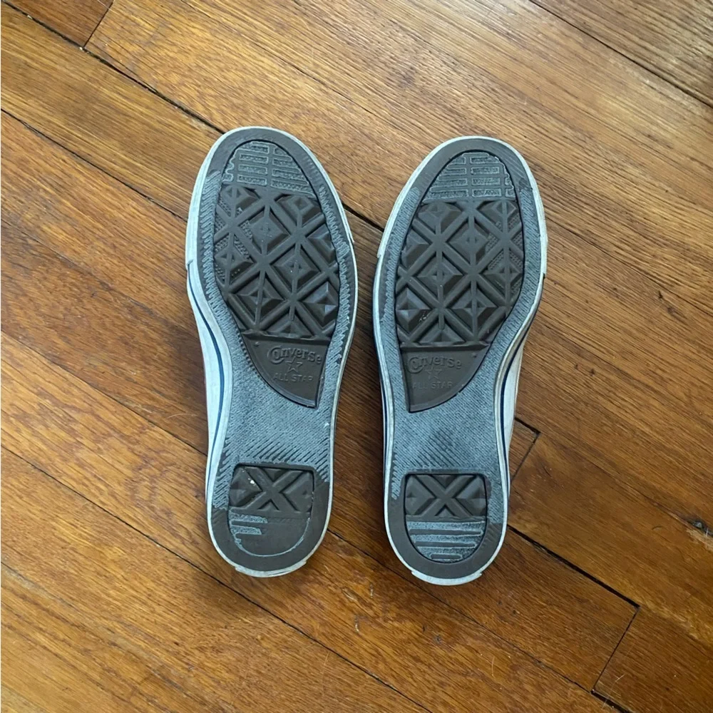 Converse Womens Slip-On Sneakers